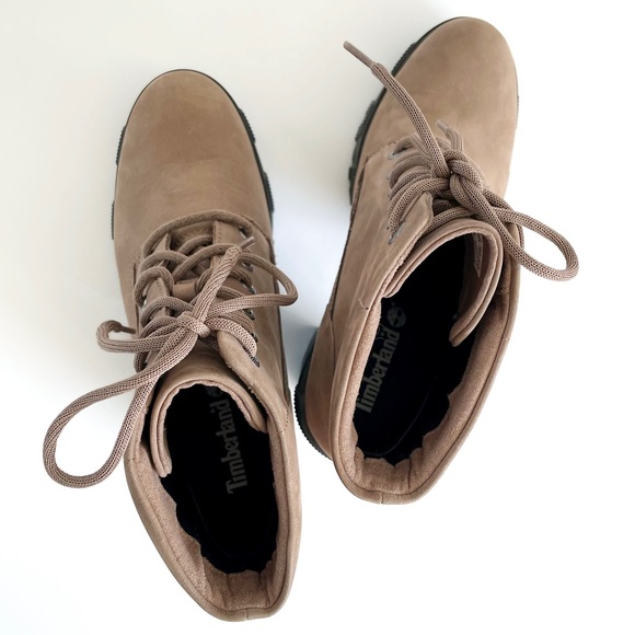 Timberland Women's Lana Point Lace Up Boots Taupe Nubuck Size 8.5